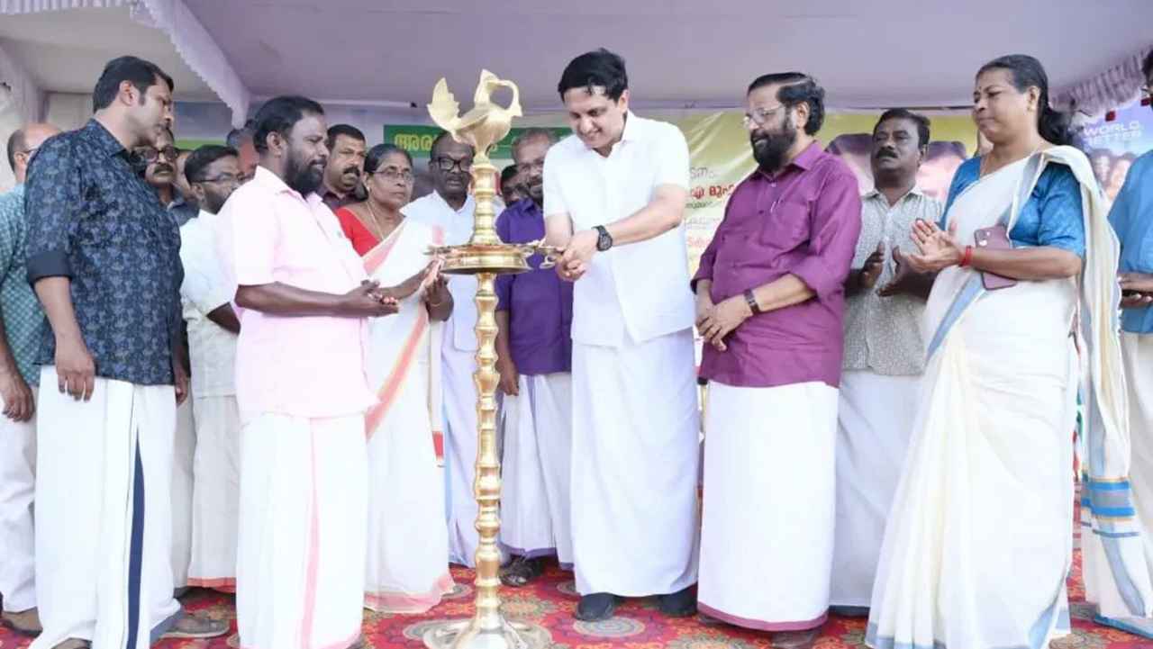 Tvm Edition Update |സ്മാര്ട്ട് റോഡ് പൊളിക്കുമോ ? ഇന്നറിയാം | പ്രതിഷേധ മാര്ച്ചില് സംഘര്ഷം, ലാത്തി ചാര്ജ്, പരിക്ക് | റോഡിലെ കയറില് കെട്ടി വീണു, ബൈക്ക് യാത്രക്കാരന് മരിച്ചു