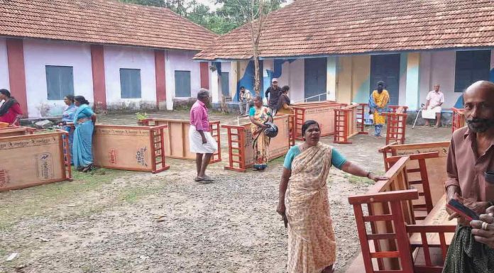 Tvm Edition Update < മാറികൊടുത്തില്ല, ഓടുന്ന ട്രെയിനില് നിന്നു യുവതിയെ ചവിട്ടി പുറത്തിട്ടു | ഉപരാഷ്ട്രപതിയുടെ സന്ദര്ശനം, ഗതാഗത നിയന്ത്രണമുണ്ട് | എം. സംഗീത് കുമാര് വീണ്ടും താലൂക്ക് യൂണിയന് പ്രസിഡന്റ് | തദ്ദേശ തെരഞ്ഞെടുപ്പ്, കോണ്ഗ്രസിന്റെ ആദ്യഘട്ട സ്ഥാനാര്ത്ഥി പട്ടിക വന്നു | മൂന്നംഗ കവര്ച്ചാ സംഘം പാങ്ങോട് പിടിയില്