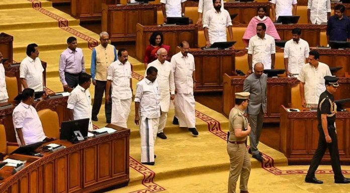 Morning Capsule < നാലു ദിവസത്തേക്കു മഴ മുന്നറിയിപ്പുണ്ട് I ട്രോളിംഗ് നിരോധനം ജൂൺ 9 മുതൽ l പൊതുയുഗ കേരളം, സംയോജിത തുറമുഖ ഹബ്ബ്, വിദ്യാർത്ഥികൾക്ക് ആർത്തവാവധി… | നിയമസഭ ഹാളിൽ പ്രവേശിച്ചതിന് ഡിജിപി ഖേദമറിയിച്ചു, തുടർനടപടി ഉണ്ടാകില്ല | അതിവേഗ റെയില്പാത, ശ്രീധരൻ മോഡൽ അംഗീകരിച്ചേക്കും l ഡോ. എ. കൗശിഗൻ മുഖ്യതിരഞ്ഞെടുപ്പ് ഓഫീസർ l നീറ്റ് യുജി, പ്രധാനമന്ത്രി മേൽനോട്ടം വഹിക്കുമെന്ന് കേന്ദ്രം I