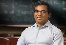 പ്രൊഫ. മഹേഷ് കാക്ഡെയ്ക്ക് രാമാനുജൻ പുരസ്കാരം, ബിഗ് ബംഗളൂരു ഐ.ഐ.എസ്.സിക്ക് അഭിമാന നിമിഷം