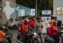 കേരളത്തിലെ ഗിഗ് തൊഴിലാളികൾ ആനുകൂല്യങ്ങളുടെ ‘പോർട്ടലിന്’ പുറത്ത്, തുണയാകുമോ സംസ്ഥാനത്തിന്റെ സ്വന്തം ‘ഗിഗോൺ’ ?
