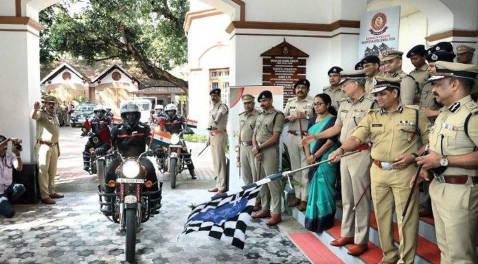 Morning Capsule < പാലക്കാട് വീണ്ടും ആൾക്കൂട്ട മർദനമരണം, ഏഴുപേർ അറസ്റ്റിൽ l 2000 നു മുകളിലുള്ള യു.പി.ഐ. ഇടപാടുകൾക്ക് ഫീസ് ഈടാക്കുന്നത് നീട്ടിവച്ചു l റോബോട്ട് l …